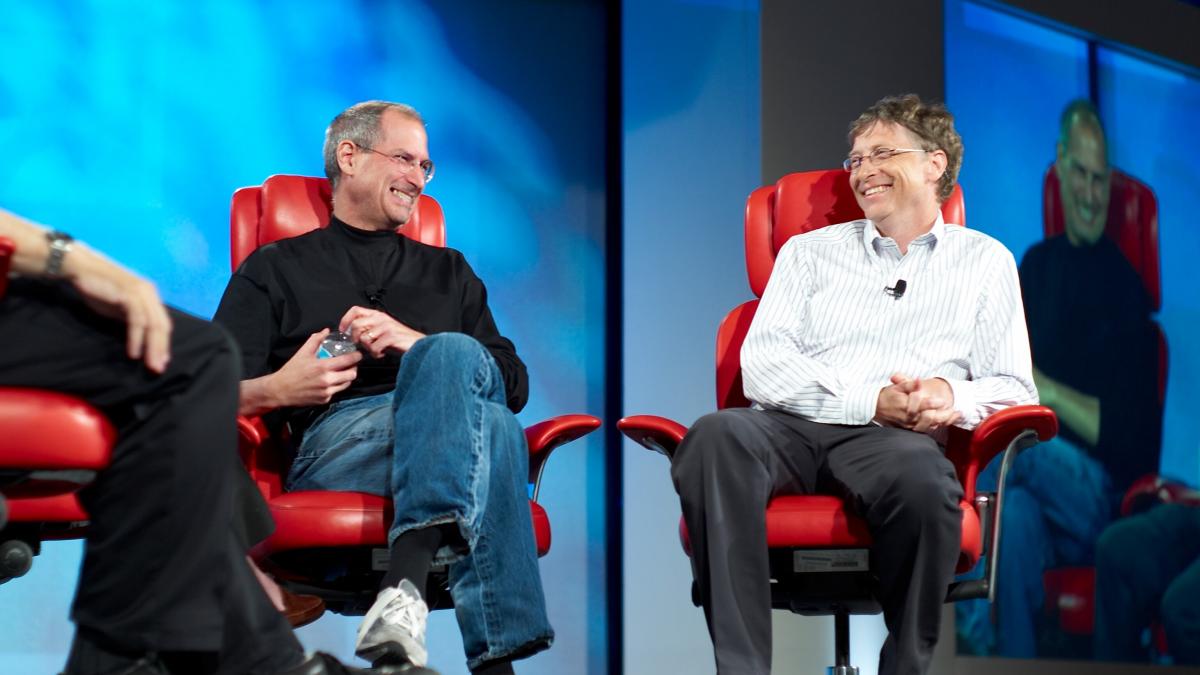 Imagen de la noticia: Bill Gates no quiere usar un iPhone, por estos motivos prefiere Android