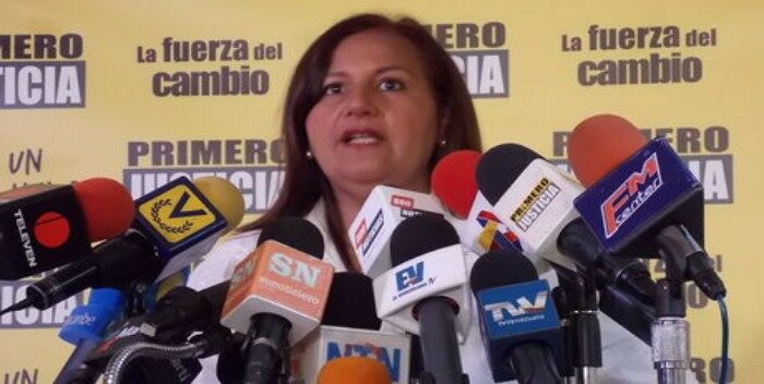 Imagen de la noticia: Dinorah Figuera: El plan de vacunas por petróleo evidencia un fracaso de Maduro