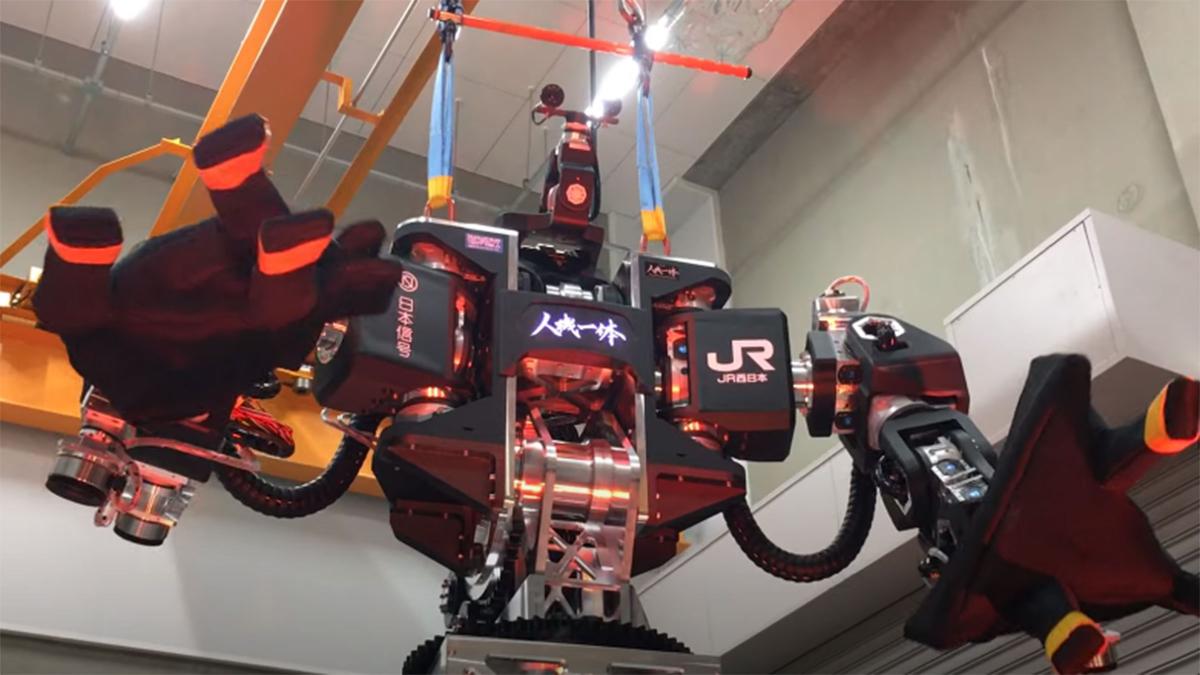 Imagen de la noticia: Este imponente robot japonés parece sacado de una película y es capaz de coger todo tipo de objetos