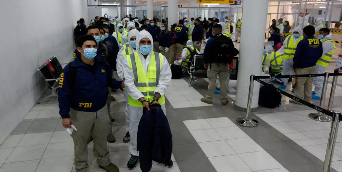 Imagen de la noticia: Amnistía Internacional rechaza deportaciones de migrantes en Chile
