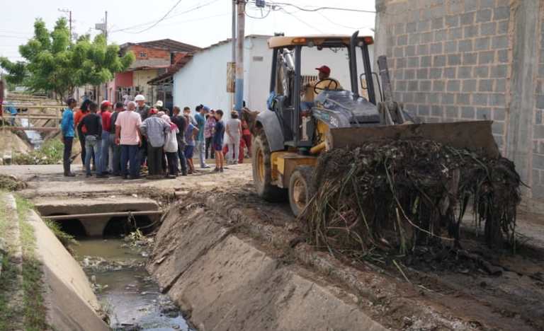 Imagen de la noticia: Municipio Lagunillas: Continúan los trabajos del Plan de adecuación y limpieza de drenajes