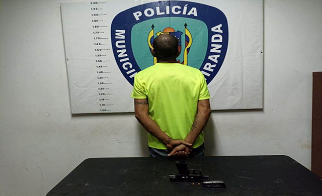 Imagen de la noticia: Municipio Miranda: Detienen a sujeto por agredir a su pareja en Punta de Leiva