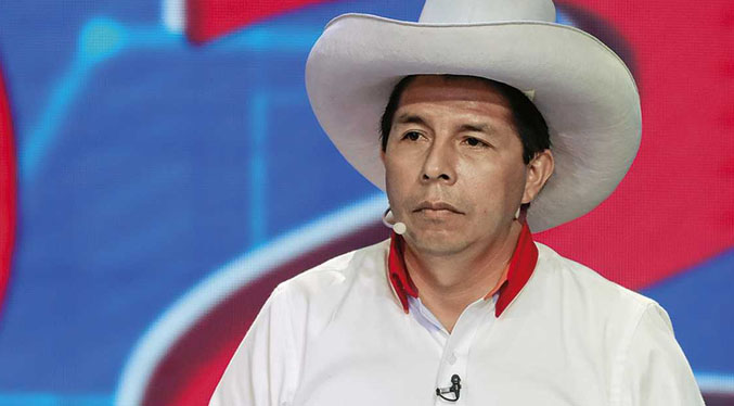 Imagen de la noticia: Peru: Presentan moción para destituir a Pedro Castillo por “incapacidad moral”