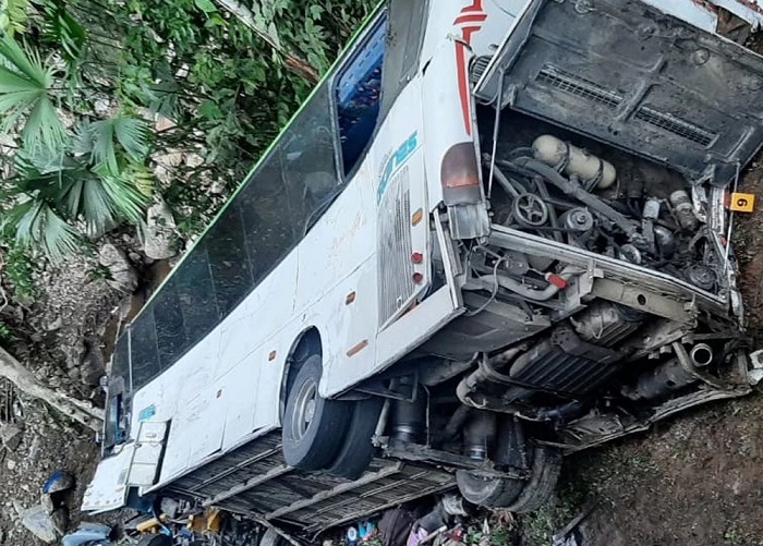 Imagen de la noticia: Colombia: Siete muertos y veinte heridos dejó accidente en la vía Bogotá-Medellín [VIDEO]