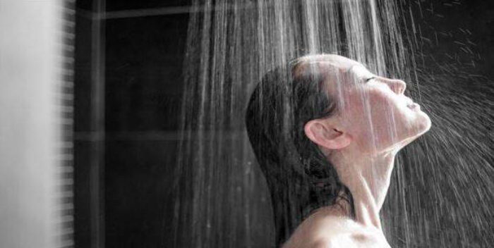 Imagen de la noticia: Harvard recomienda no bañarse todos los días
