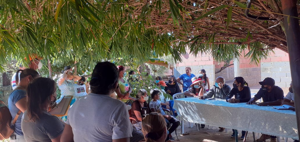 Imagen de la noticia: Municipio Cabimas: Concejales visitan sectores de la parroquia Germán Ríos Linares