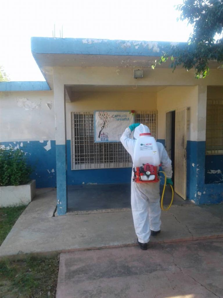 Imagen de la noticia: Municipio Simón Bolívar: Alcaldia realiza jornadas de desinfección
