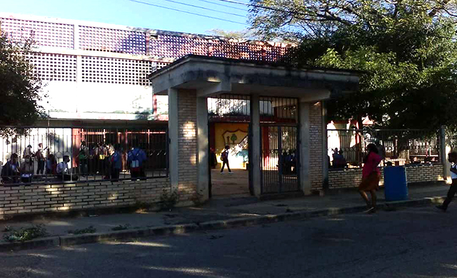 Imagen de la noticia: Municipio Cabimas: Con baja matrícula inició llamado a clases presenciales