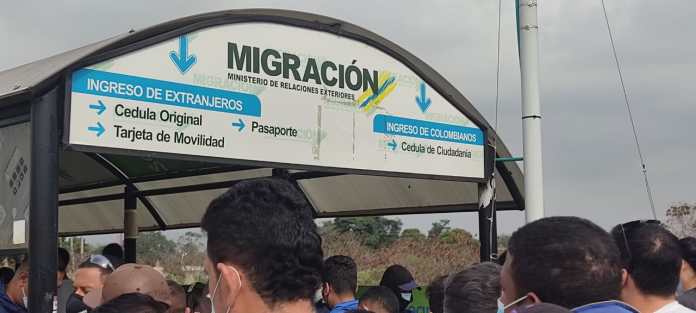 Imagen de la noticia: Colombia no está emitiendo nuevos carnets fronterizos