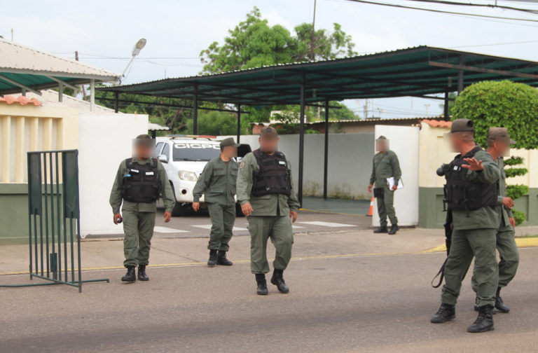 Imagen de la noticia: Municipio Cabimas: GNB detiene a cuatro personas por su presunta participación en hechos de extorsión y secuestro.