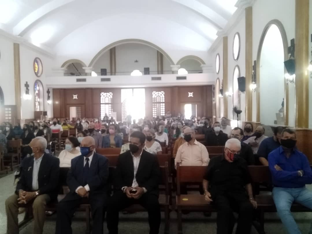 Imagen de la noticia: Municipio Cabimas: Realizan sesión solemne especial en honor al día del maestro