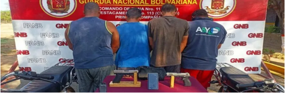 Imagen de la noticia: Municipio Miranda: GNB detiene a cuatro sujetos con municiones y armamento en su poder