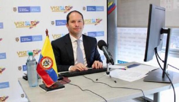 Imagen de la noticia: Colombia busca entregar 60 mil permisos de protección a venezolanos en siete días