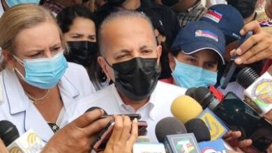 Imagen de la noticia: Manuel Rosales: No tengo interés en administrar bombas, pero sí en acabar con las mafias de la gasolina