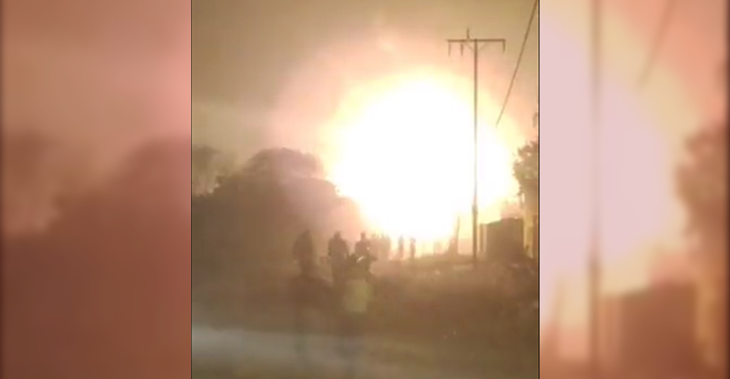 Imagen de la noticia: Estado Anzoátegui: Tubería de gasolina explotó por presunta toma ilegal del combustible.(vídeo)