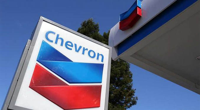 Imagen de la noticia: EEUU permite a Chevron producir y exportar petróleo en Venezuela pero sin pagar impuestos y regalías a PDVSA