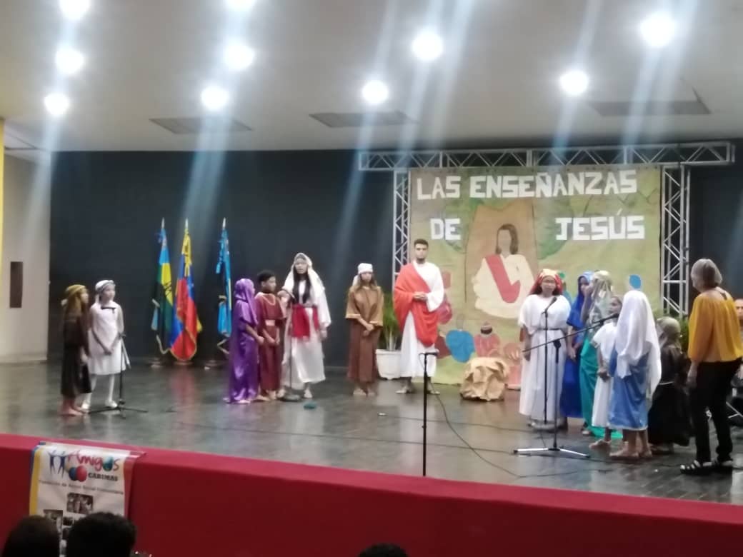 Imagen de la noticia: Municipio Cabimas: Realizan obra de teatro Las enseñanzas de Jesús en el marco de los domingos culturales