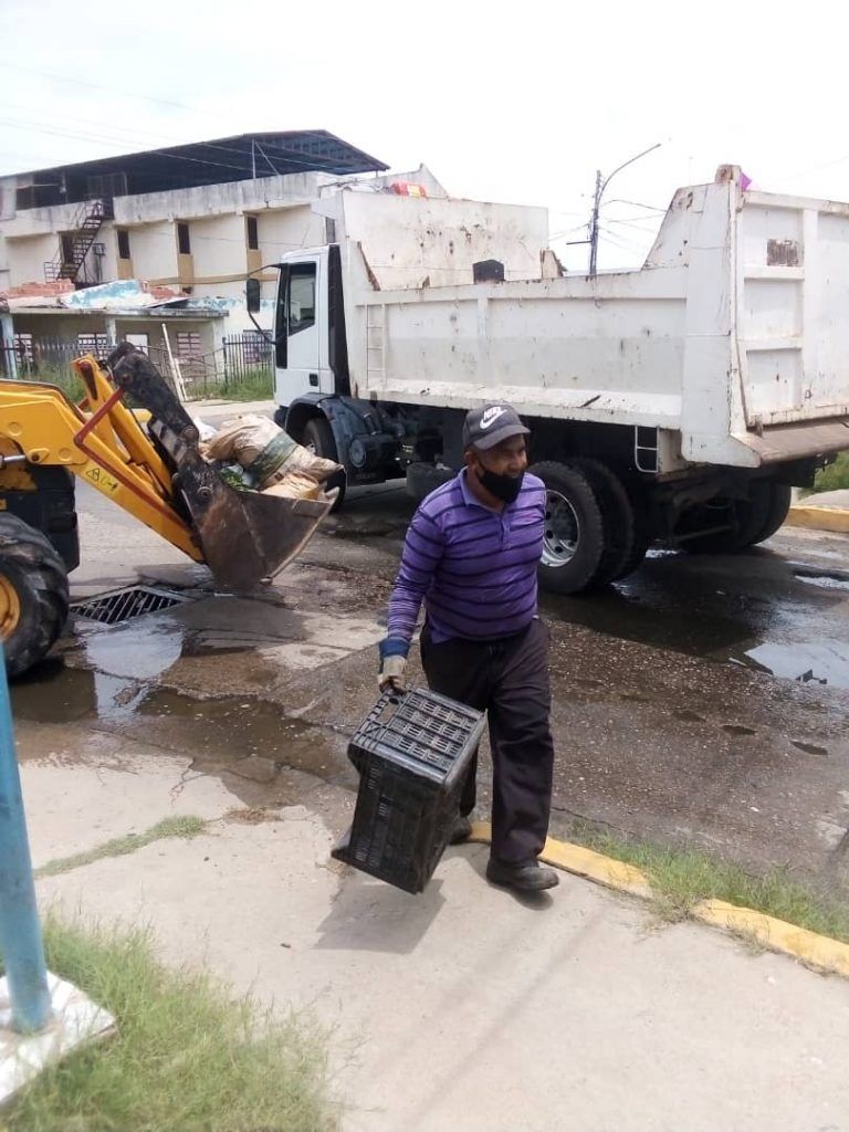 Imagen de la noticia: Municipio Lagunillas: Pese a la escasez de gasoil, operaciones de recolección de basura se mantiene