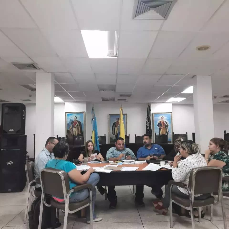 Imagen de la noticia: Municipio Lagunillas: Concejales aprueban por unanimidad la Reforma de Proyecto de Ordenanza de autonomía administrativa del Concejo