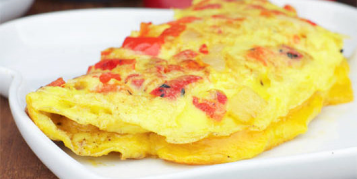 Imagen de la noticia: Prepara una rica omelette tipo caprese para el desayuno