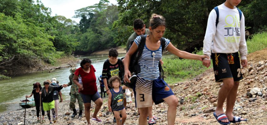 Imagen de la noticia: Ingreso de venezolanos a E.E.U.U. por la frontera ha aumentado un 89% en 2022