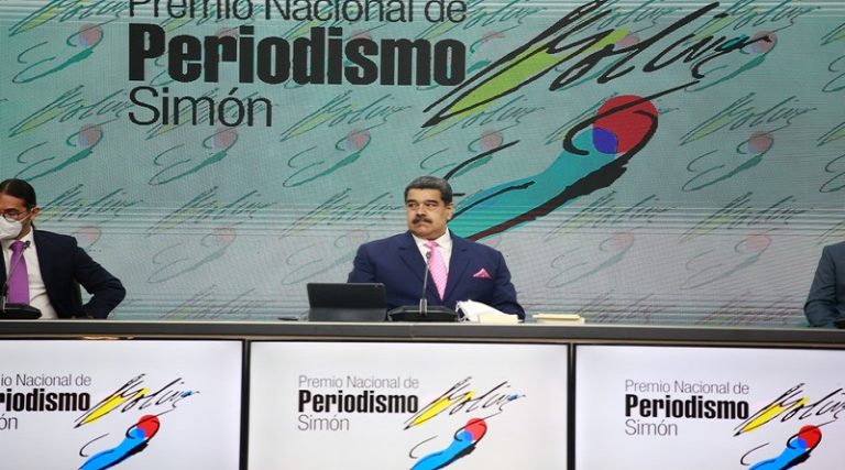 Imagen de la noticia: Nicolas Maduro: “Se tomarán medidas por aumento de incidencia en contagio de Coronavirus a 3 casos por cada 100 mil habitantes”