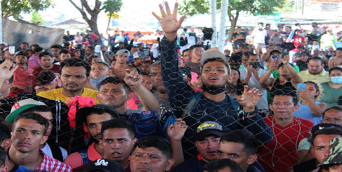Imagen de la noticia: México: Migrantes tramitarán visa humanitaria tras acuerdo