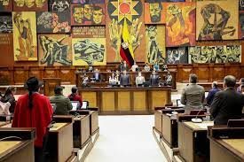 Imagen de la noticia: Ecuador: Parlamento convoca sesión para debatir destitución de Lasso