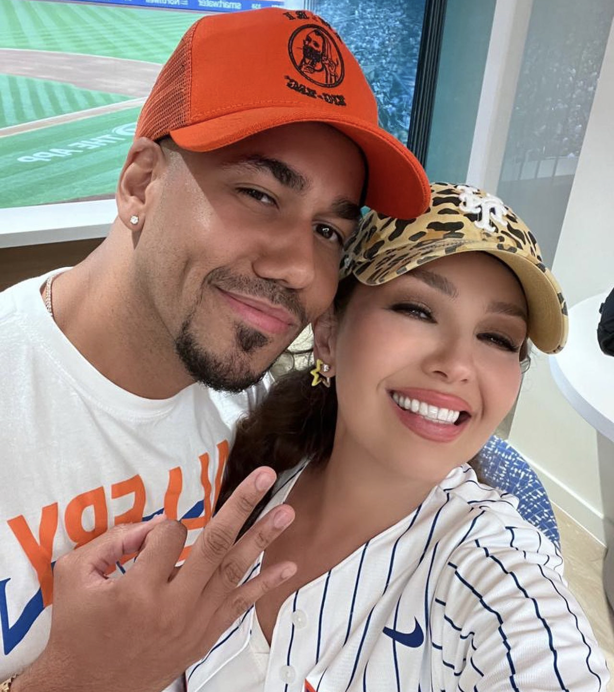 Imagen de la noticia: Thalía y Romeo se reencuentran!