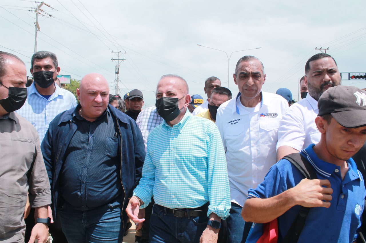 Imagen de la noticia: Municipio Cabimas: El Gobernador del Zulia y el Alcalde de Cabimas inauguraron la obra del sector El Martillito