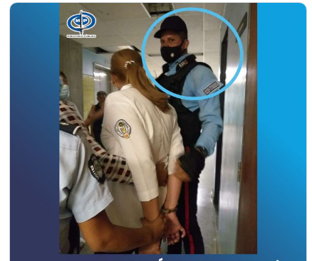 Imagen de la noticia: Fiscal Saab anuncia la detención de los policías que esposaron a la enfermera en Lara