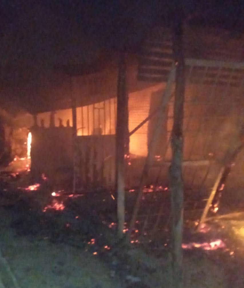 Imagen de la noticia: Municipio Jesús María Semprun: Cinco niños y tres adultos fallecen al registrarse un incendio en una vivienda