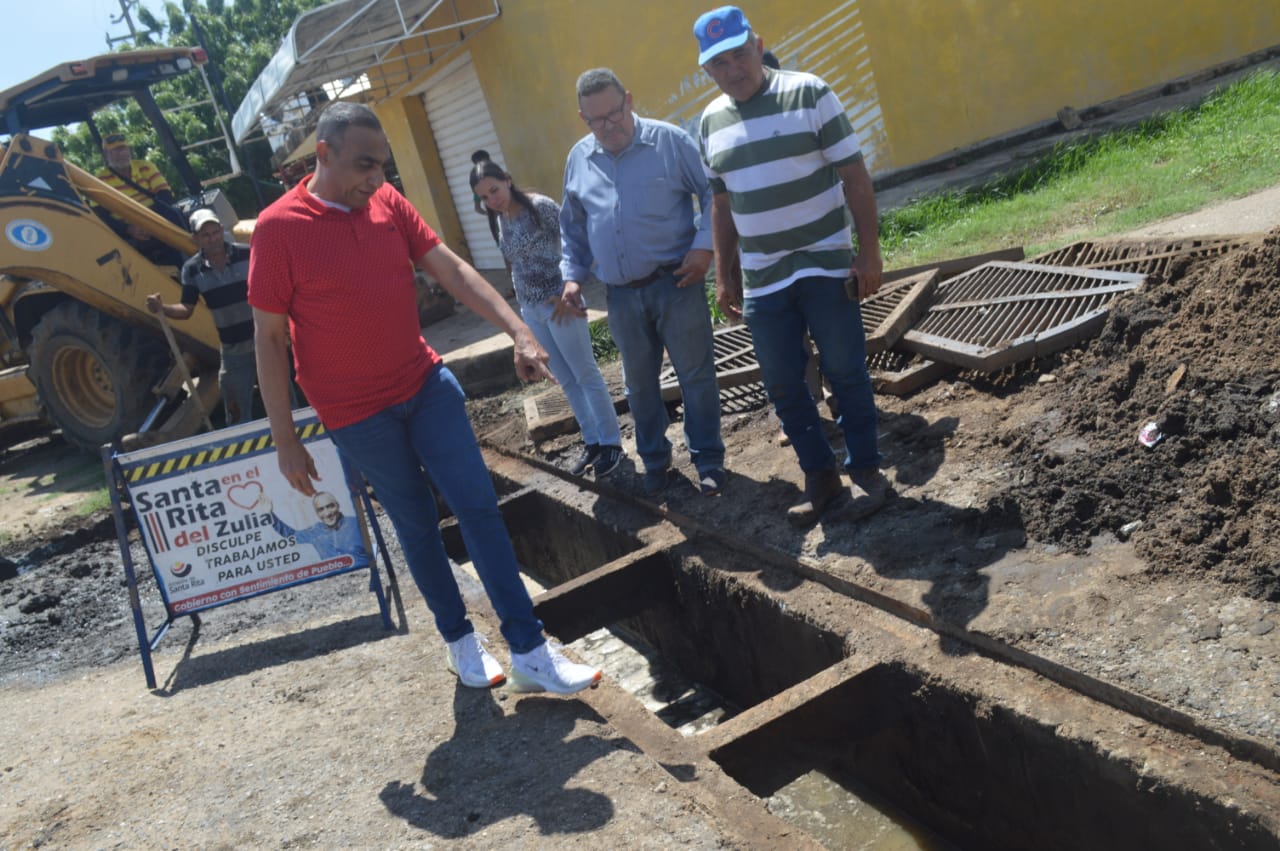 Imagen de la noticia: Lluvias en el Municipio Santa Rita: Alenis Guerrero piden reunión con el titular de Hidrolago