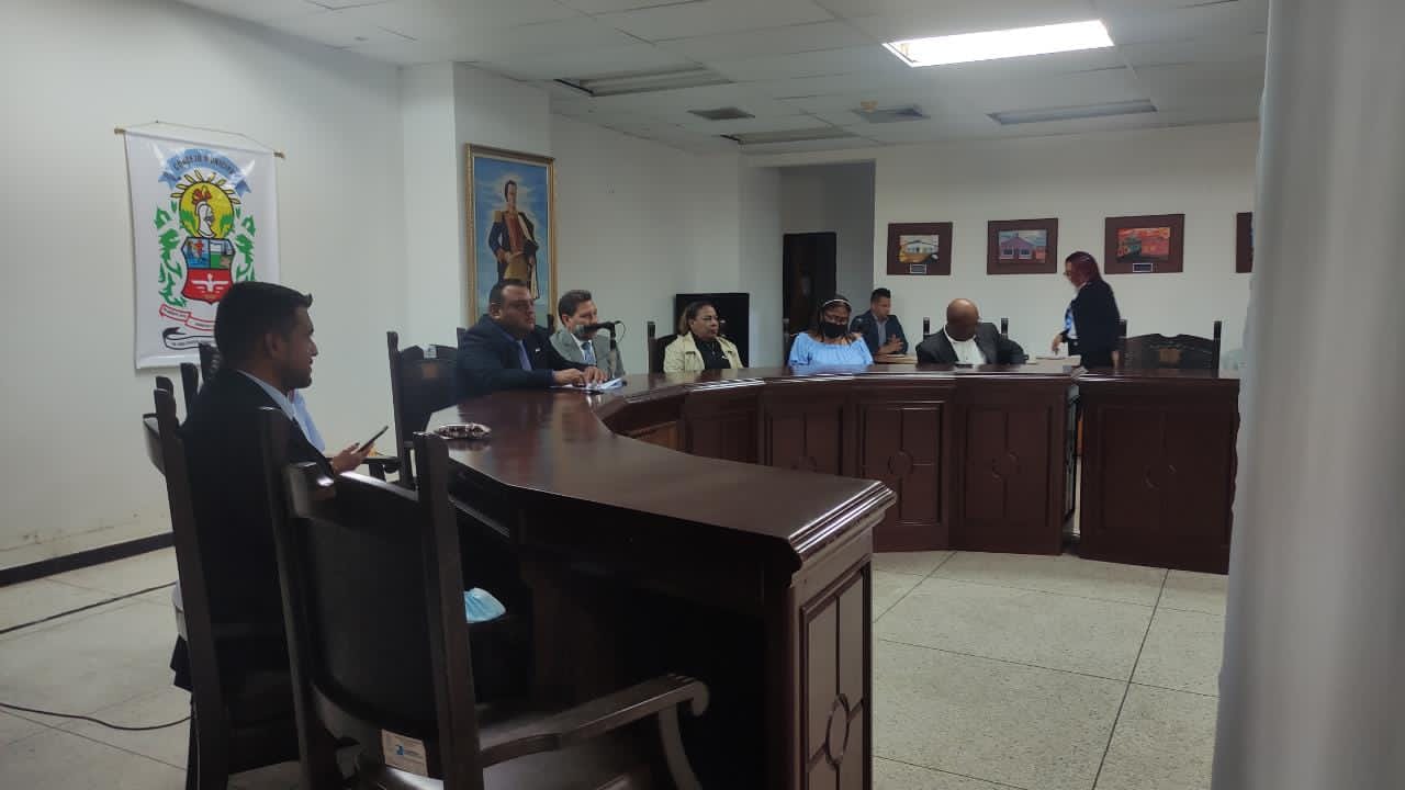Imagen de la noticia: Municipio Lagunillas: Realizan sesión especial para celebrar 15 años de fundación del IUP Santiago Mariño en esta localidad