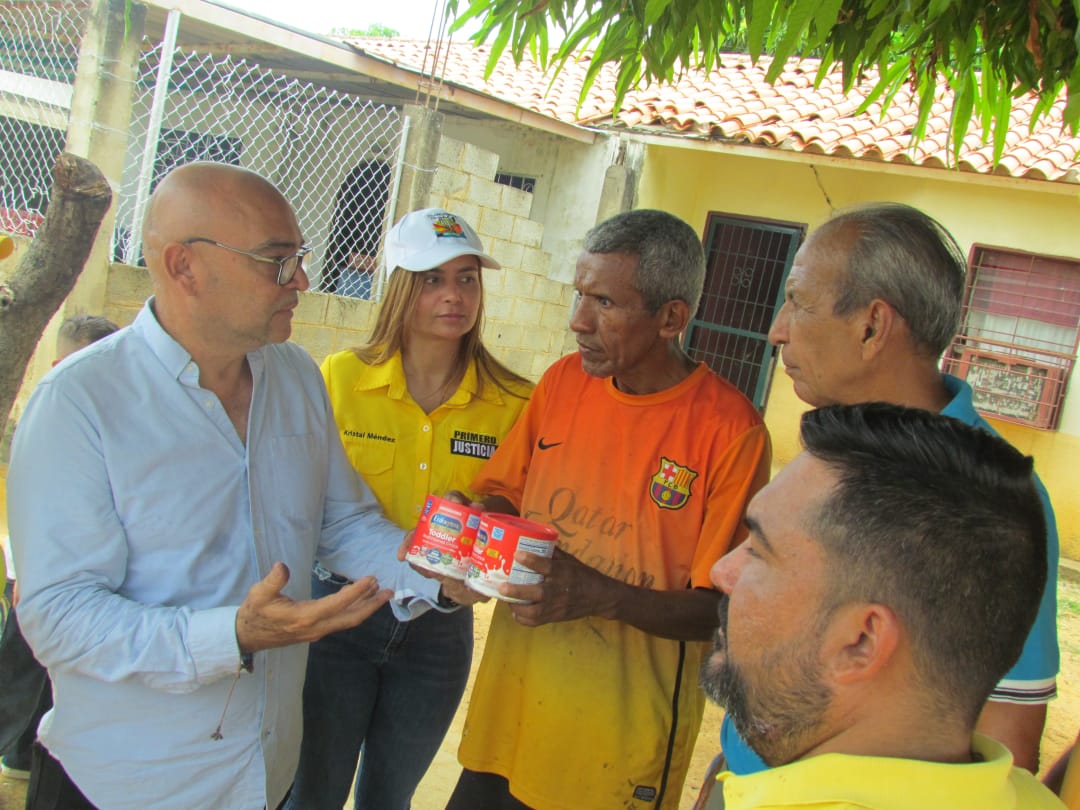 Imagen de la noticia: Municipio Lagunillas: Diputado Julio Montoya “La Acción Social es lo que va ha cambiar este país “