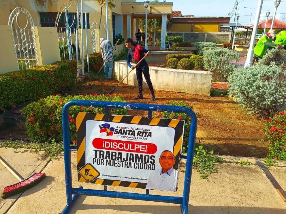 Imagen de la noticia: Municipio Santa Rita: Alcaldía inició trabajo de limpieza en los sectores Barrancas y Puerto Escondido