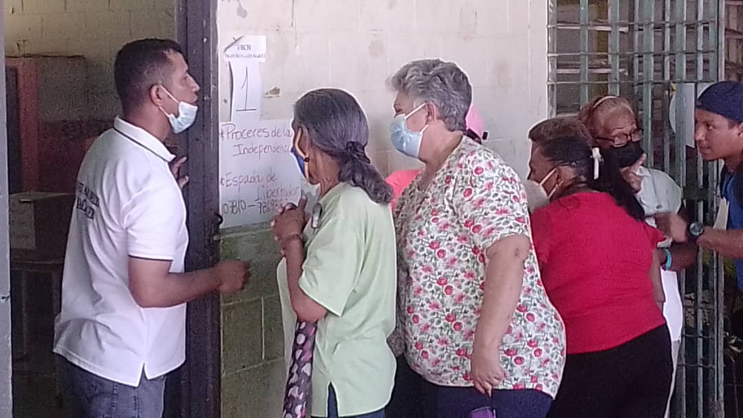 Imagen de la noticia: Municipio Cabimas: Psuvistas salieron a la calle a elegir sus representantes a las Ubch