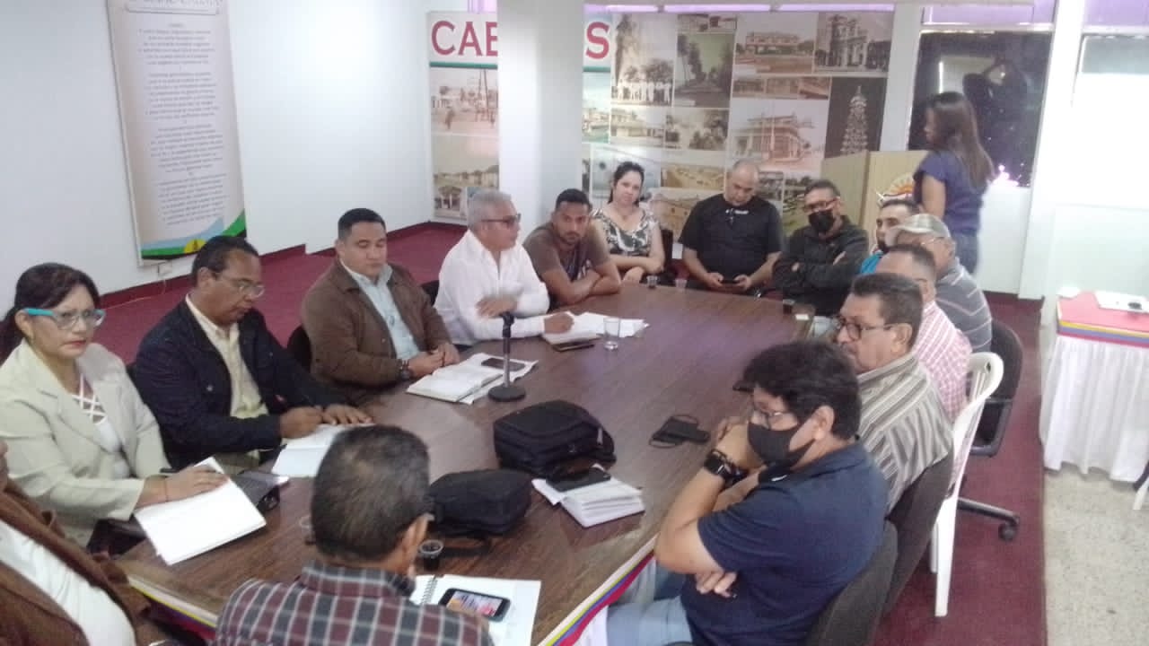 Imagen de la noticia: Municipio Cabimas: Concejo Municipal y el I.M.G.C realizaron primera reunión de Trabajo con el gremio Gaitero de la ciudad