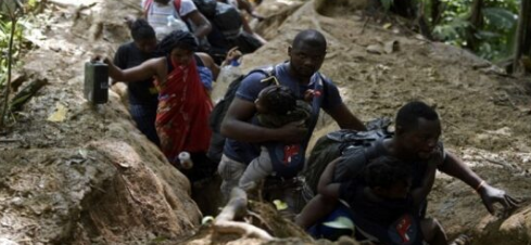 Imagen de la noticia: Panamá: Gobierno rescata a migrantes venezolanos secuestrados en el Darién