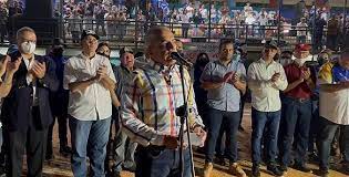 Imagen de la noticia: Municipio Maracaibo: Gobernador Manuel Rosales entrega primera fase de los trabajos de reacondicionamiento del estadio pequeñas ligas de Coquivacoa
