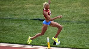 Imagen de la noticia: Con una marca de 15.28 metros, Yulimar Rojas es bicampeona de la Liga de Diamante