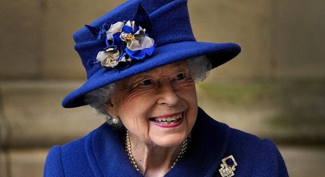 Imagen de la noticia: La reina Isabel murió de “vejez” dice acta de defunción