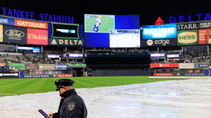 Imagen de la noticia: Mlb Series Divisionales: Suspenden juego decisivo entre Yankees y Guardianes por situación climática