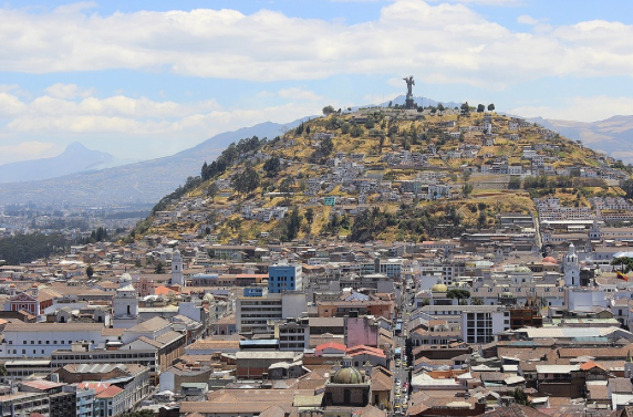 Imagen de la noticia: Ecuador, un paraíso para el turismo y la buena educación superior