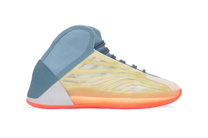 Imagen de la noticia: Adidas YZY QNTM Hi-Res Coral, zapatillas de estilo futurista para los más atrevidos