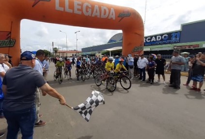 Imagen de la noticia: Municipio Cabimas: Culmina la edición 2022 de la vuelta ciclista al Zulia