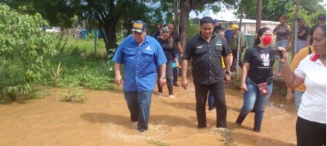 Imagen de la noticia: Alcaldes de Simón Bolívar y Lagunillas activan plan de contingencia por desbordamiento de Río Tamare