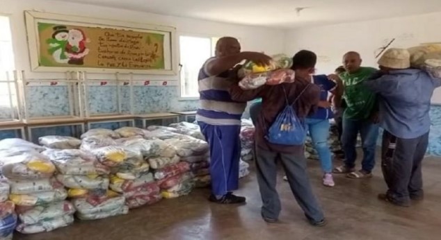 Imagen de la noticia: Municipio Cabimas: Misión Alimentación distribuye mil 155 combos CLAP