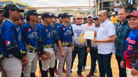 Imagen de la noticia: Municipio Santa Rita: Petroleros del Zulia obtuvo una nueva victoria en “Encuentro entre Campeones”