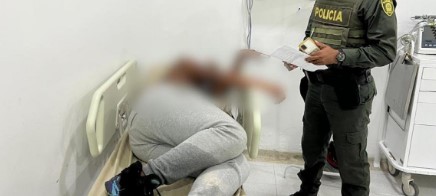 Imagen de la noticia: Colombia: Dos delincuentes venezolanos intenta robaron un Rolex, pero escoltas de la víctima los enfrentaron cayendo uno abatido
